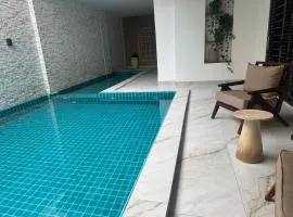 Terracotta Suite-Piscine-Salle de sport