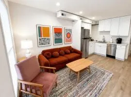 The Retro Retreat 3rd Floor Apartment