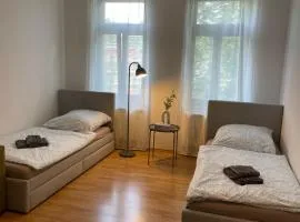 Moderne Citynahe Wohnung mit Parkmöglichkeiten