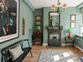 Bank House - Luxury Stay in the Cotswolds