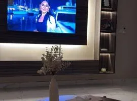 شقة غرفتين وصالة مريحة