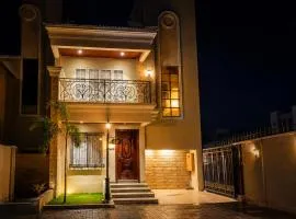 Vista Cozy Nest 3BHK With Private Pool