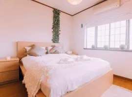 5BDR Osaka Castle House local vibes quiet