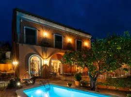 Antique Villa Lucia by Feeling Italy in Town Center with Pool Sea Views and Daily Housekeeping