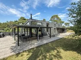 Beautiful Home In Nexø With Wifi