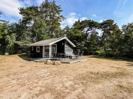 Lovely Home In Nexø With Wifi