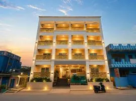Hotel Rohit Rohini - New Aesthetic Hotel in Jagannath Puri with Restaurant, Parking, Free Wi-fi, Prime Location