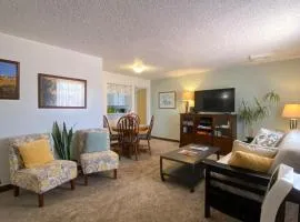 3 bd 1 bth Walking distance to downtown! Minutes to Horseshoe Bend and Antelope Canyon!!