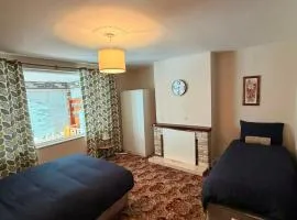 Cosy Triple Room Near the Beach & Howth 2