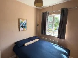 Cosy Double Room Near the Beach & Howth 4