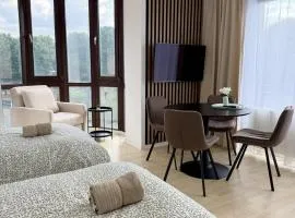 Modernes Studio mit Balkon, Smart-TV & Tiefgarage