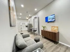 Centrally 1-BR hideaway with parking Washer Dryer - PIE