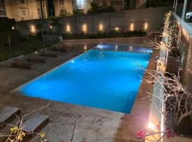 Your Tropical Getaway Pool, Terrace & BBQ