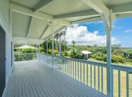 Akaka Falls 6BR Ocean View Retreat with Hot Tub