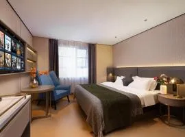 Echarm Plus Hotel