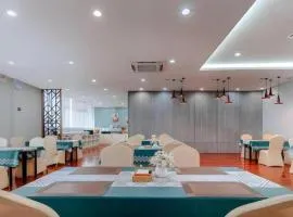 Borrman Hotel Liuzhou High-Speed Railway Station