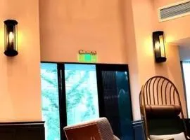 Premier City Comfort Hotel Wuhan Yellow Crane Shouyi Road Metro Station