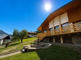 Villa nelle Dolomiti con giardino privato e 4 posti auto