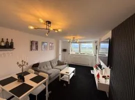 Apartment Sleeps 2 with Free Parking