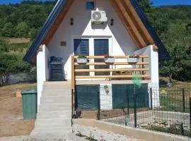 Lajlas home
