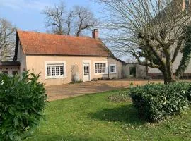 Maison équipée dans un beau et vaste jardin, à 10 mn du circuit des 24H00