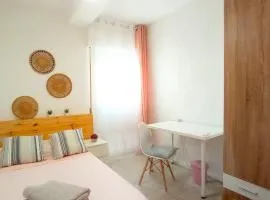 Calma habitación solo chica casa particular