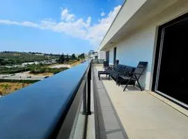 ILARI - luxury 100m2 penthouse, best terrace & view in Split