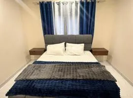 Luxury Apartment Lower Canal Road Faisalabad Kitchen WiFi Parking & Self Check-in