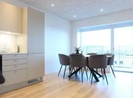 Modern 2BR with Sea Views and Balcony