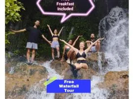Accomodation,Breakfast included,Free Dayly Tour-to-7-Waterfalls,