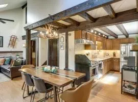 Woodsy Flagstaff Hideaway w/ Deck + Sunroom!