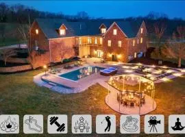 Heated Pool, Hot Tub, Mini Golf, Theater-Sleeps 28
