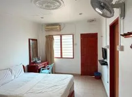 Hotel CY