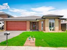 Ayubowan - Cosy 4BR - Pet Friendly - Breakfast Inc - Cranbourne Nth