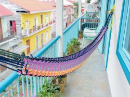 Bocas Style in Casco Viejo, hotel in Panama City