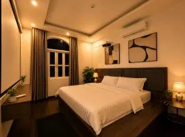Moonland Hotel
