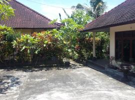 Surya Homestay, hotel i Selemadeg