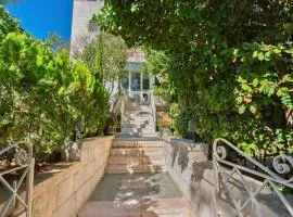Lavender Boutique Hotel