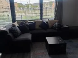 Modern 2BDR Close to Dublin Airport and Coast