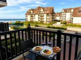 Vue mer balcon piscine à 2 pas de la plage Cabourg