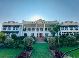 Ikoro Hotel