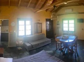 Thalatta and Oros Traditional Villa