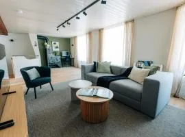 120sqm Duplex Apartment with AirC Free Parking Family & Business