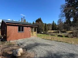Azalea Lodge 9 with Wood Burning Hot Tub