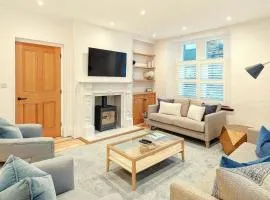 4 Bed in Windermere oc-lr026