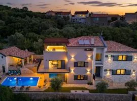 Awesome Home In Klanice With Sauna