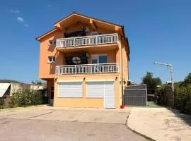 Apartmani Ana