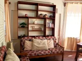 San Fernando 3BR, 3BA Comfort and Convenience