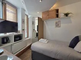 Cute n Cosy En-suite Bedroom Stay near Trafalgar Sq