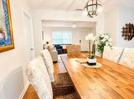 Historic Downtown Ocala Haven, King Bed, Near WEC, Sleeps 8